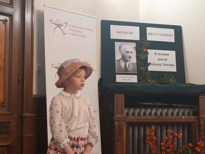 22 listopada w Bibliotece Pedagogicznej w Bielsku - Białej odbył się konkurs recytatorski „W krainie poezji Juliana Tuwima”.