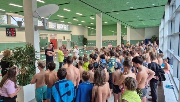 Zawody Sportowe w Pływaniu