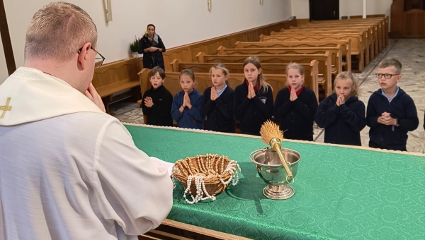 Poświęcenie różańców